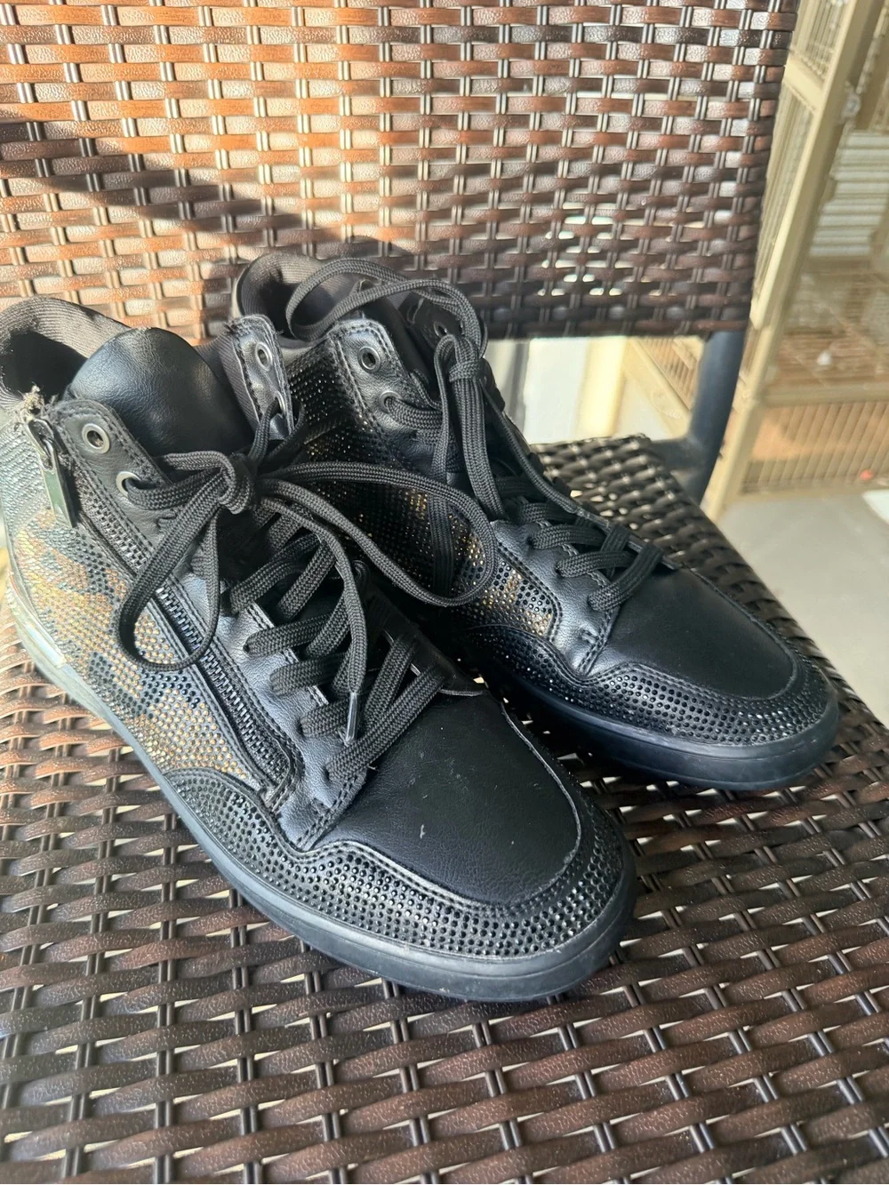 ALDO Rhinestone Leopard Print High Top Sneakers Women’s Size 9 Black